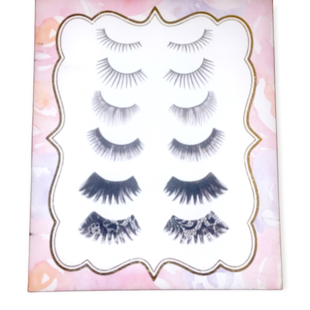 EUC Adorable Lash Print on Canvas! Great for Lash Studio, Salon,Bathroom,Bedroom